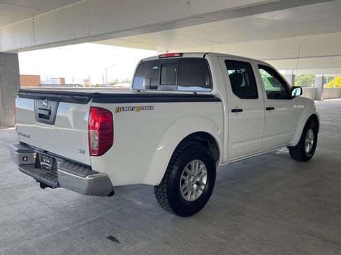 Used 2016 Nissan Frontier SV RWD image 10