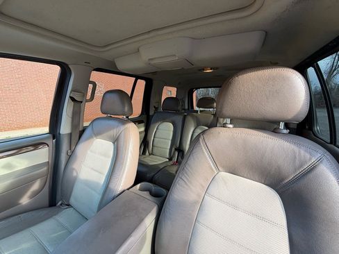 Used 2005 Ford Explorer Eddie Bauer image 21