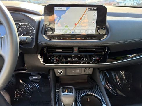 Used 2023 Nissan Rogue SL w/ SL Premium Package image 26