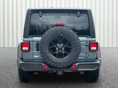 Used 2024 Jeep Wrangler Willys image 4