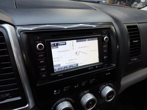 Used 2018 Toyota Sequoia Platinum image 23