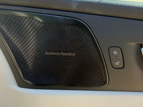 Certified 2023 Volvo XC60 B5 Plus w/ Protection Package Premier FWD image 11