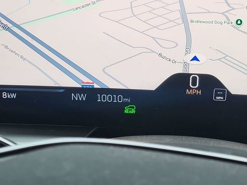 Used 2025 Cadillac Lyriq Luxury image 13