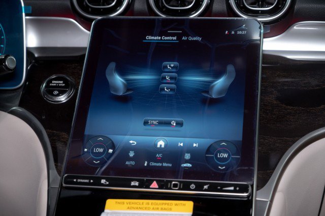 Used 2026 Mercedes-Benz GLC 300 image 16