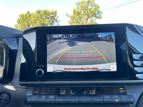 Used 2025 Toyota Camry LE image 17