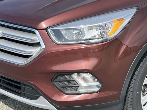 Used 2018 Ford Escape SE AWD/4WD image 9