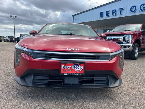 Used 2025 Kia K4 FWD image 2