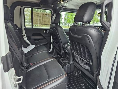 Used 2022 Jeep Gladiator Mojave w/ LED Lighting Group AWD/4WD image 16