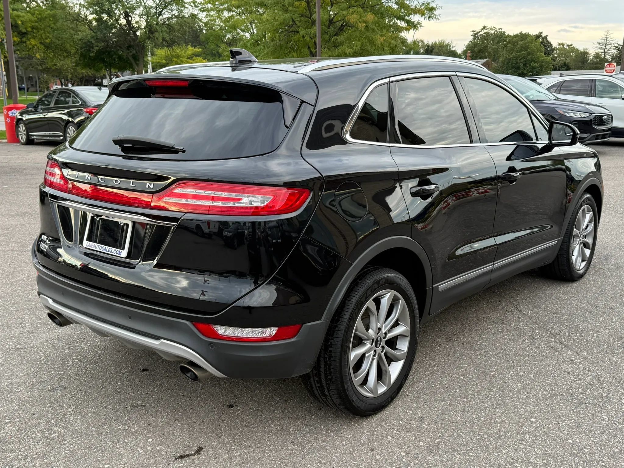 Used 2019 Lincoln MKC Select w/ MKC Climate Package FWD image 5