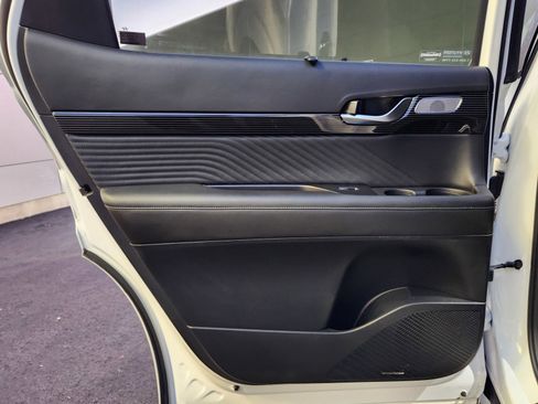 Used 2024 Hyundai Palisade Calligraphy image 46