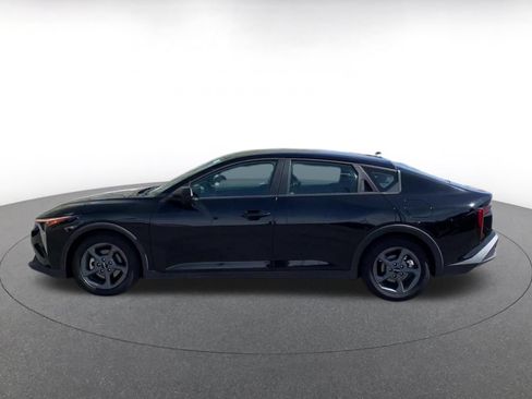 Used 2025 Kia K4 FWD image 9