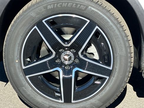 New 2026 Mercedes-Benz GLC 300 image 29