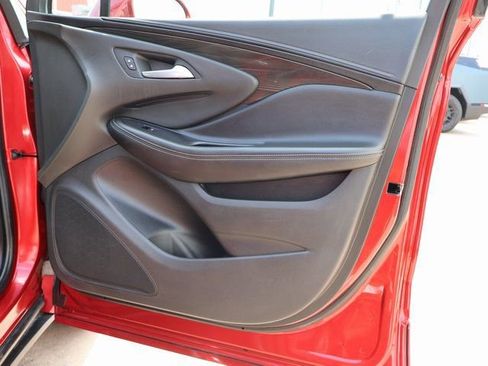 Used 2020 Buick Envision Essence w/ Experience Buick Package AWD/4WD image 10