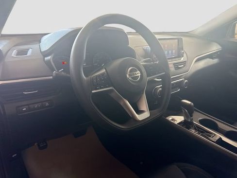 Used 2021 Nissan Altima 2.5 S FWD image 10