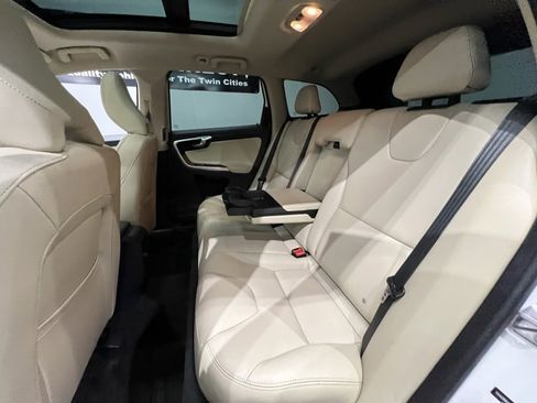 Used 2017 Volvo XC60 T5 Inscription w/ Preferred Option Package image 27