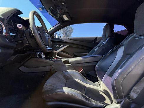 Used 2020 Chevrolet Camaro SS RWD image 16
