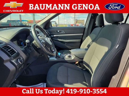 Used 2019 Ford Explorer XLT w/ Class III Trailer Tow Package AWD/4WD image 16