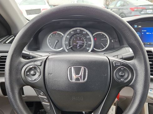 Used 2014 Honda Accord LX image 19