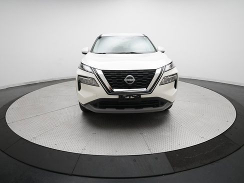 Used 2023 Nissan Rogue SV image 11