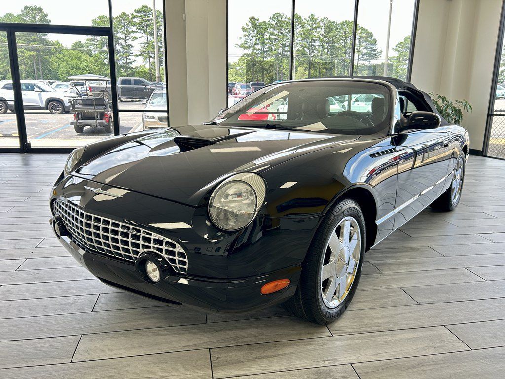 Used 2002 Ford Thunderbird RWD image 3