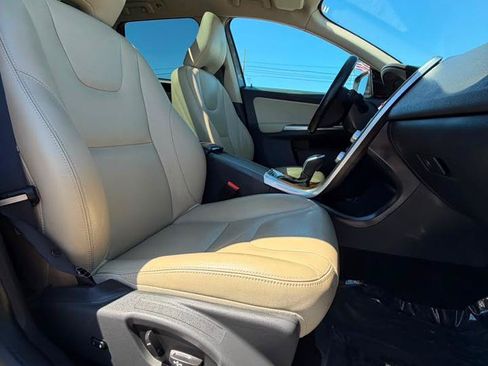 Used 2017 Volvo XC60 T5 Inscription w/ Advanced Package AWD/4WD image 31