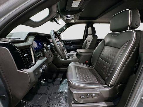 Used 2024 GMC Sierra 1500 AT4X image 22