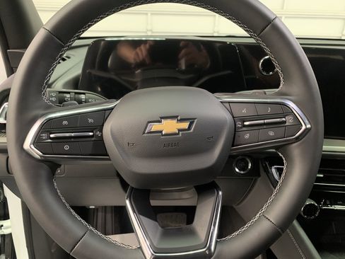 New 2026 Chevrolet Traverse LT image 15