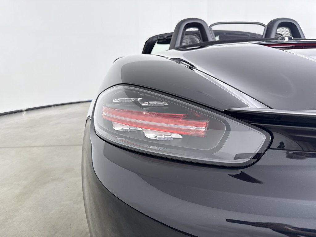 Certified 2025 Porsche 718 Boxster S RWD image 17