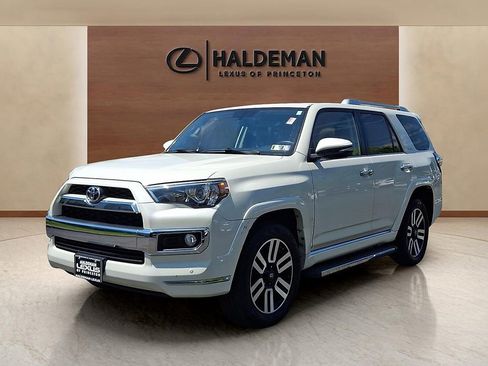 Used 2019 Toyota 4Runner Limited AWD/4WD image 3