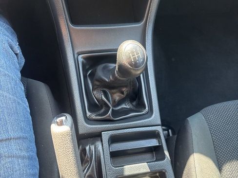 Used 2016 Subaru Crosstrek 2.0i image 14