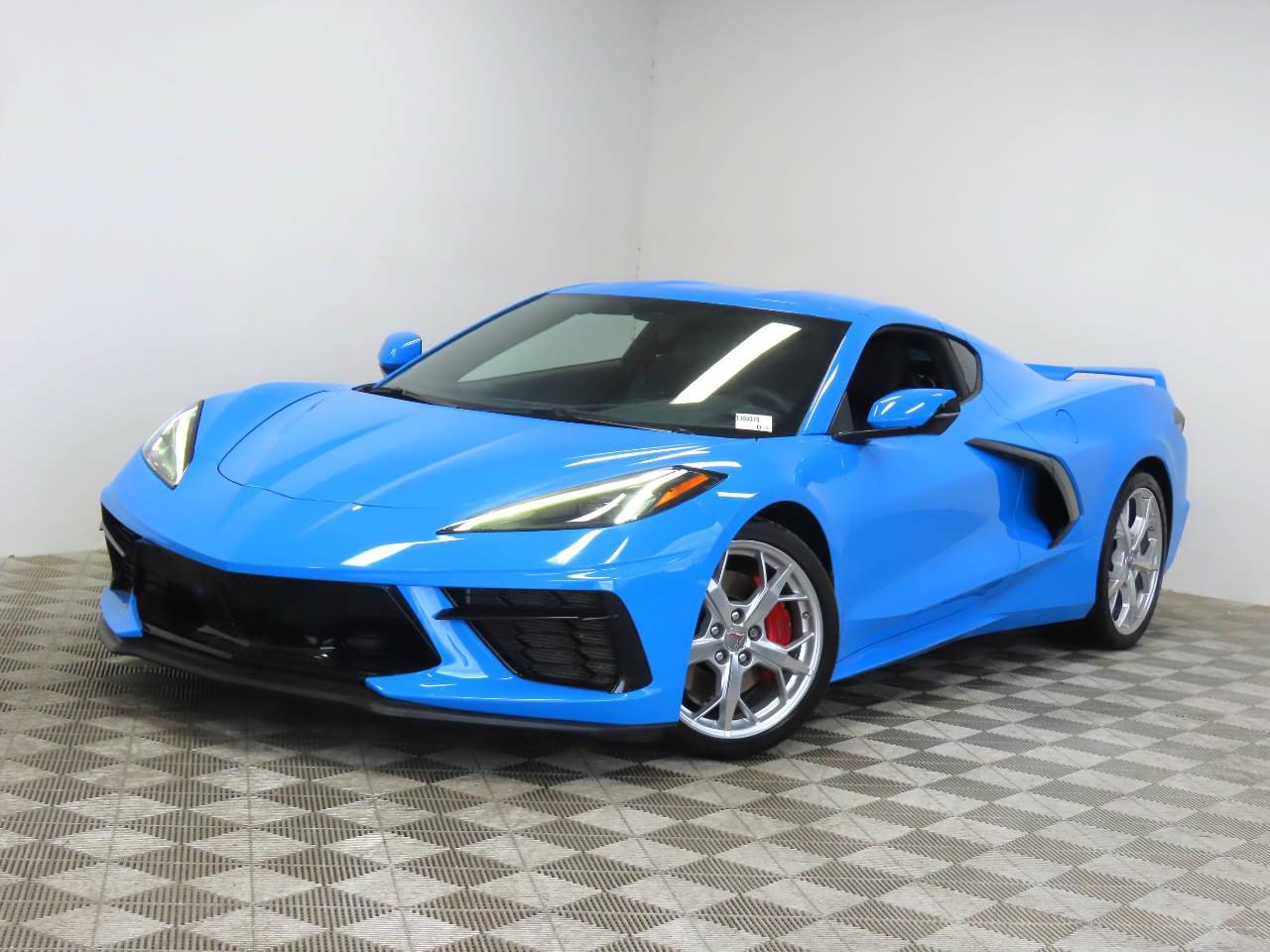 Used 2020 Chevrolet Corvette Stingray Coupe w/ Z51 Performance Package RWD image 1