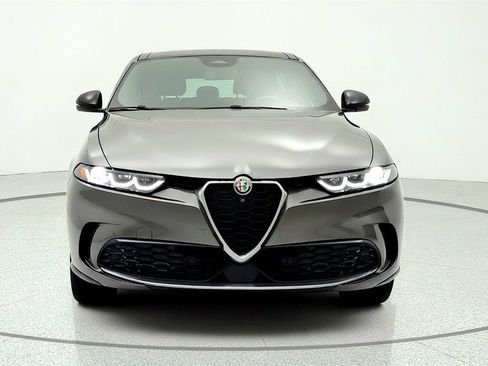 Used 2024 Alfa Romeo Tonale Ti w/ Active Assist Package AWD/4WD image 2