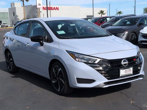 New 2025 Nissan Versa SR w/ Trunk Package image 6