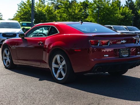 Used 2010 Chevrolet Camaro SS w/ RS Package RWD image 9