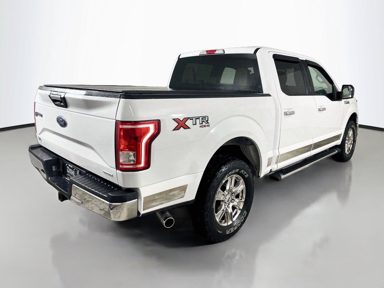 Used 2016 Ford F150 XLT w/ Equipment Group 301A Mid AWD/4WD image 13