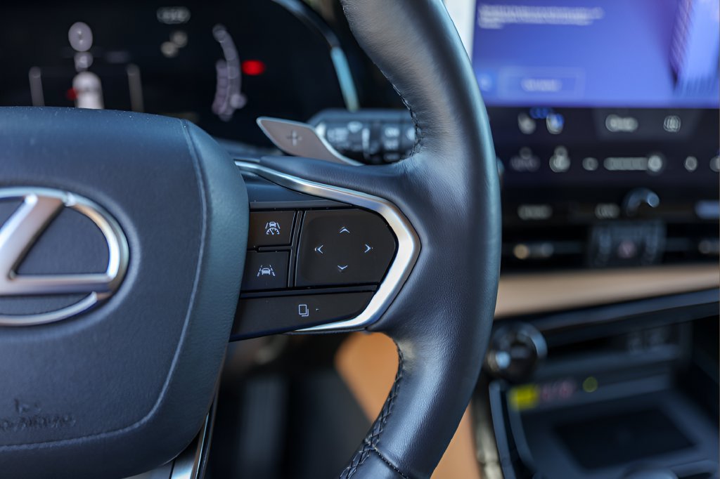 Used 2022 Lexus NX 350 AWD w/ Vision Package image 13