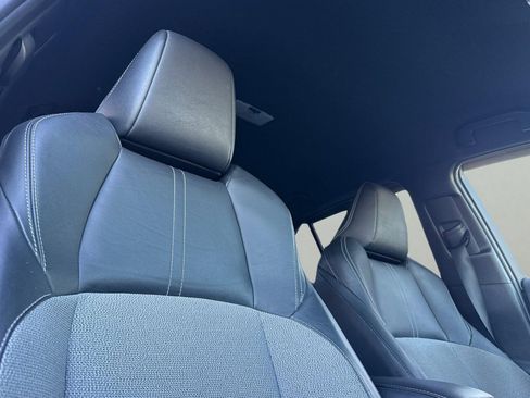 Used 2020 Toyota Corolla XSE image 21