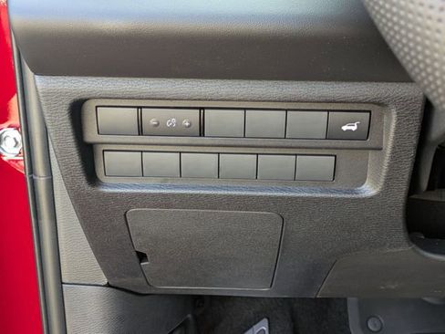 New 2025 Mitsubishi Outlander SEL image 16