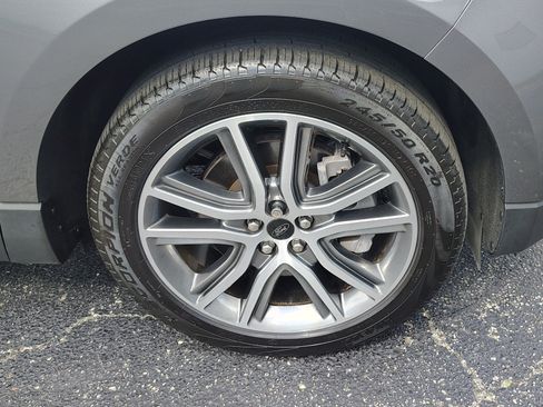 Used 2024 Ford Edge Titanium w/ Equipment Group 301A AWD/4WD image 10