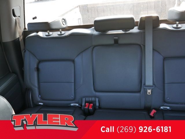 Used 2025 GMC Sierra 1500 SLT AWD/4WD image 39