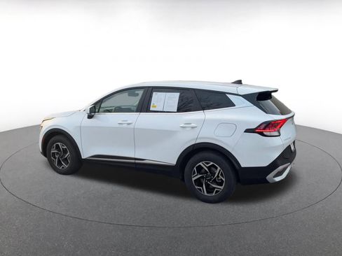Used 2025 Kia Sportage LX image 10