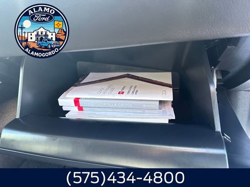 Used 2024 Toyota Corolla Cross LE image 18