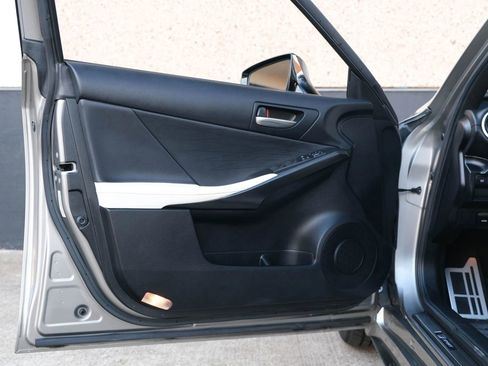 Used 2022 Lexus IS 350 F Sport image 18