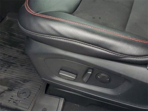 Certified 2023 Ford Explorer ST-Line w/ Class IV Trailer Tow Package image 15