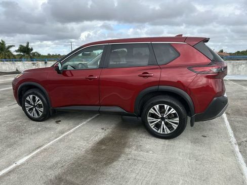 Used 2022 Nissan Rogue SV image 38