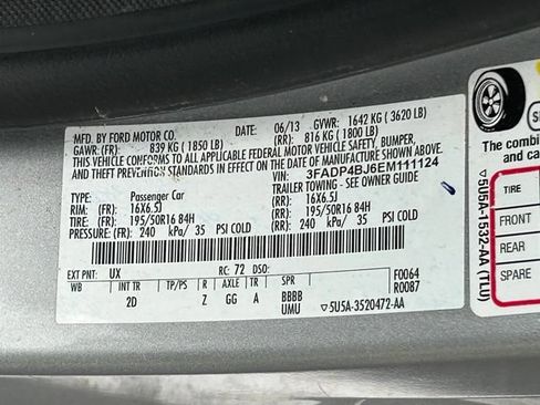 Used 2014 Ford Fiesta SE w/ Equipment Group 201A FWD image 14