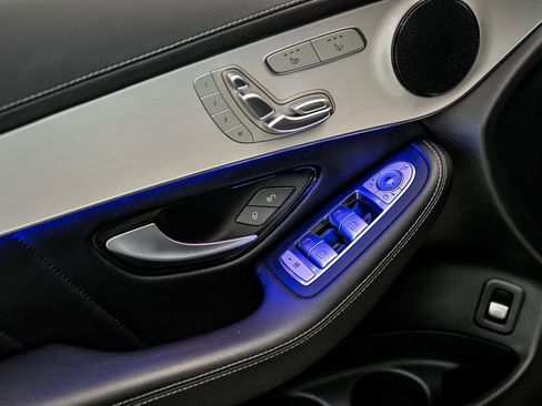 Used 2022 Mercedes-Benz GLC 43 AMG 4MATIC image 9