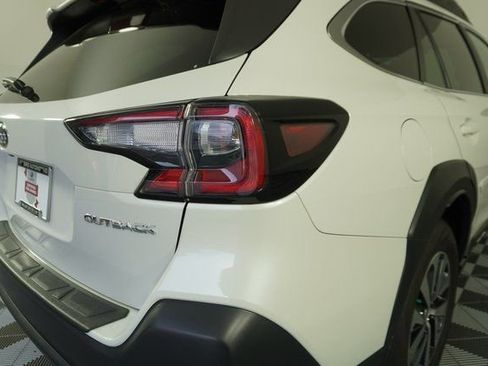 Certified 2025 Subaru Outback Premium w/ Popular Package #1A image 13