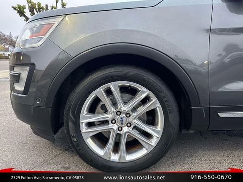 Used 2017 Ford Explorer Limited w/ Equipment Group 301A FWD image 10