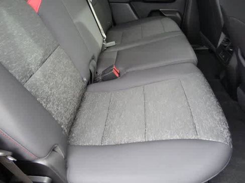 Used 2024 Chevrolet Colorado Z71 w/ Advanced Trailering Package image 10